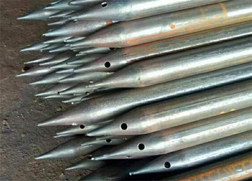 清河隧道钢花管现货